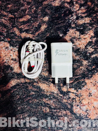 Excel Super Fast Travel Charger – 21W Power up anywherel